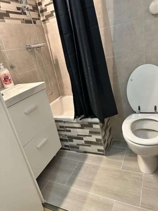 Studio Moderne Proche Disney Land Bussy-Saint-Georges Buitenkant foto